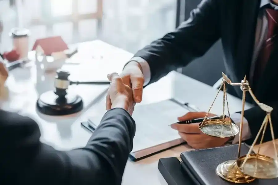 ¿Dónde encontrar un abogado pro bono?