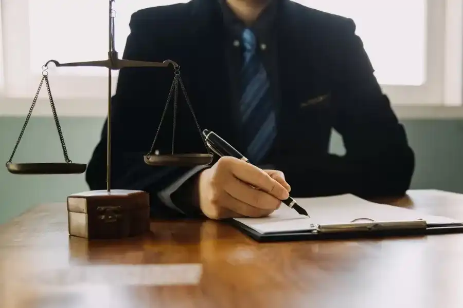 Who Provides Legal Aid?